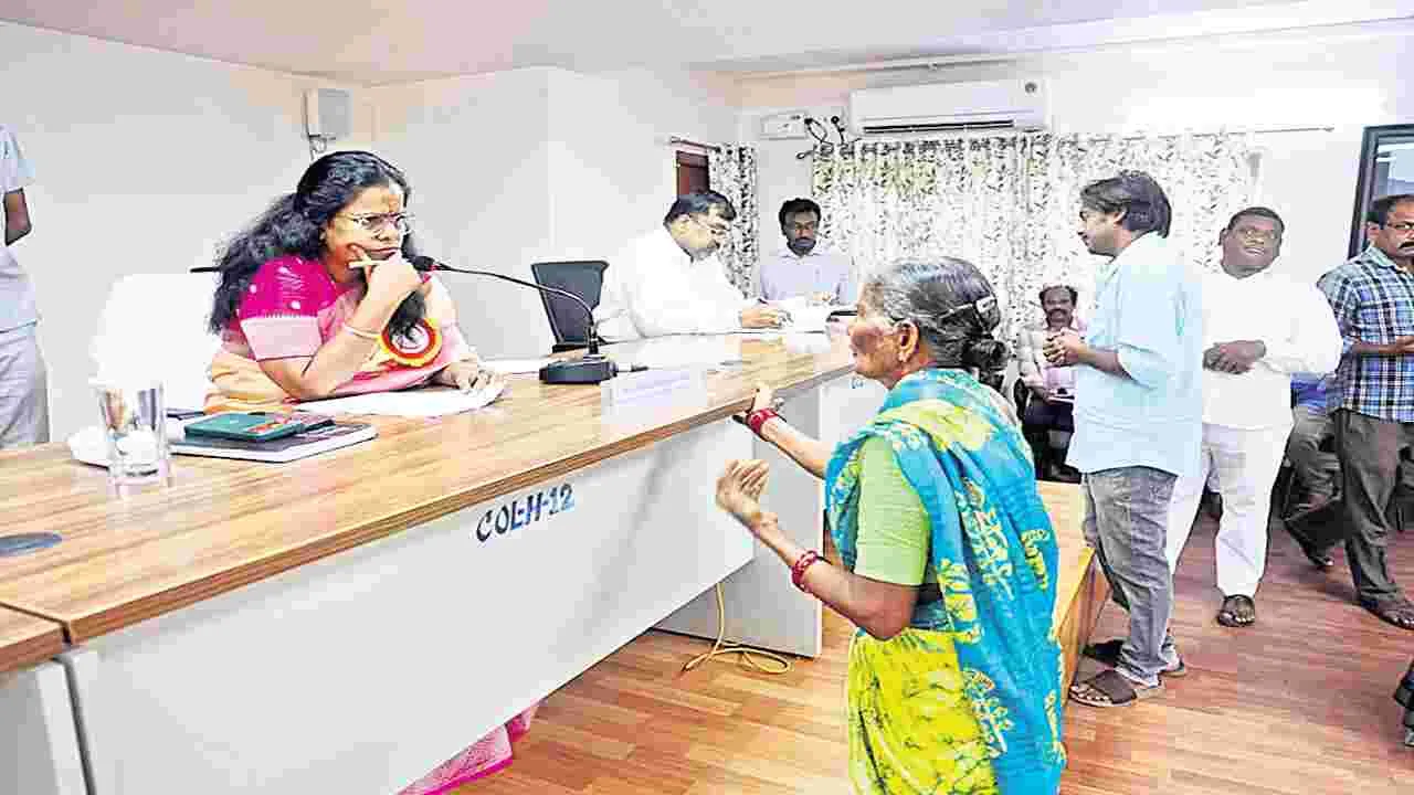 అర్జీల పరిష్కారంపై దృష్టి