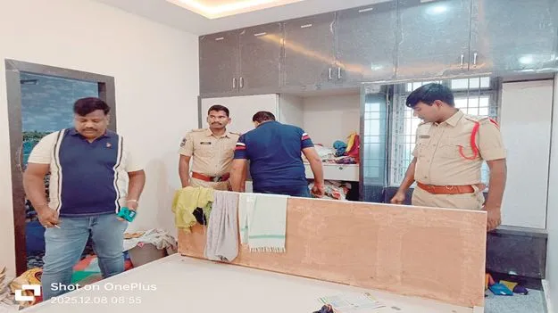 కల్వకుర్తిలో చోరీ