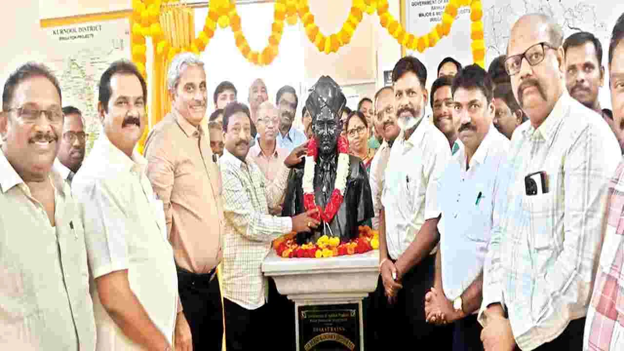 ఇంజనీర్లకు మోక్షగుండం స్ఫూర్తి ప్రదాత