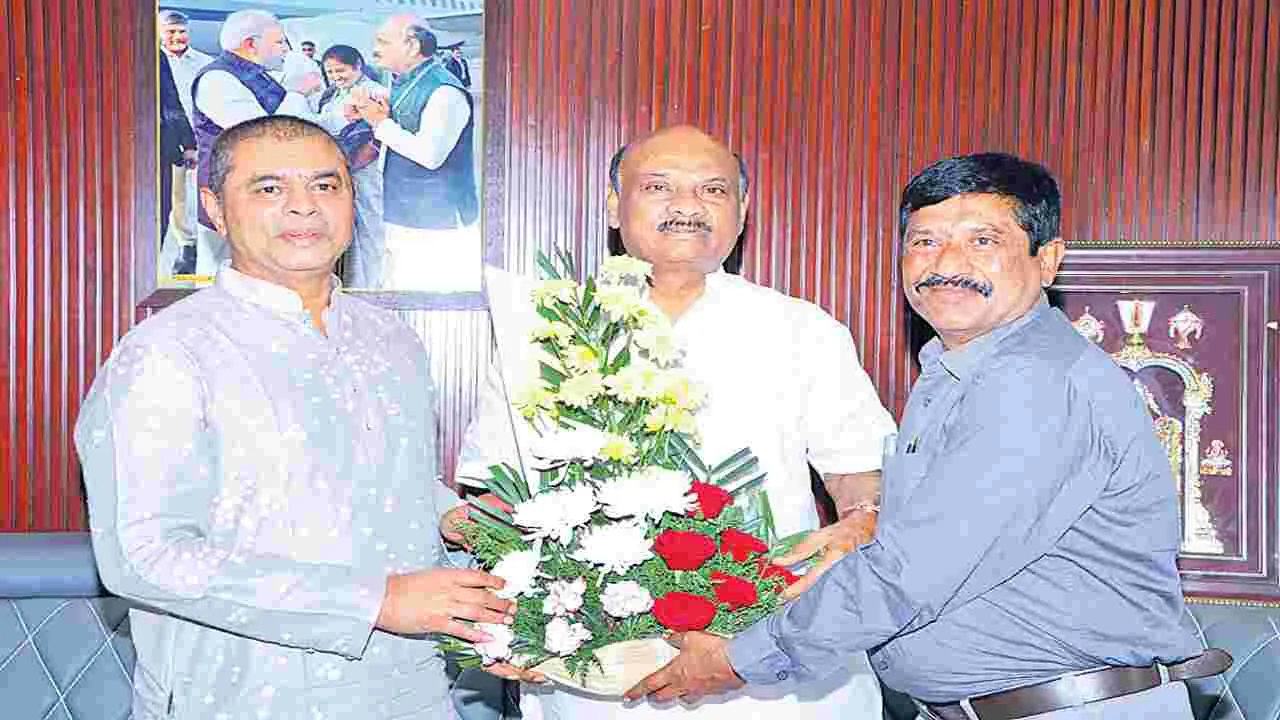 రాష్ట్రాభివృద్ధి కోసం రాజకీయాలకు అతీతంగా కలిసిరండి