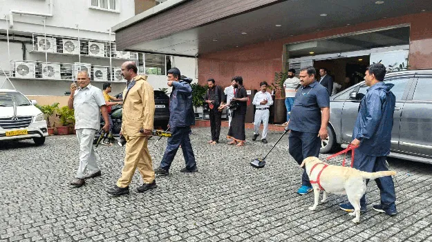 మళ్లీ హోటళ్లకు బాంబు బెదిరింపు 