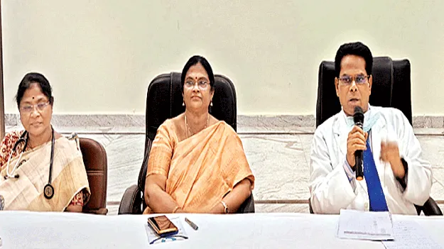 ఎఫ్‌ఆర్‌ఎస్‌ వేయకుంటే గైర్హాజరుగా పరిగణిస్తాం