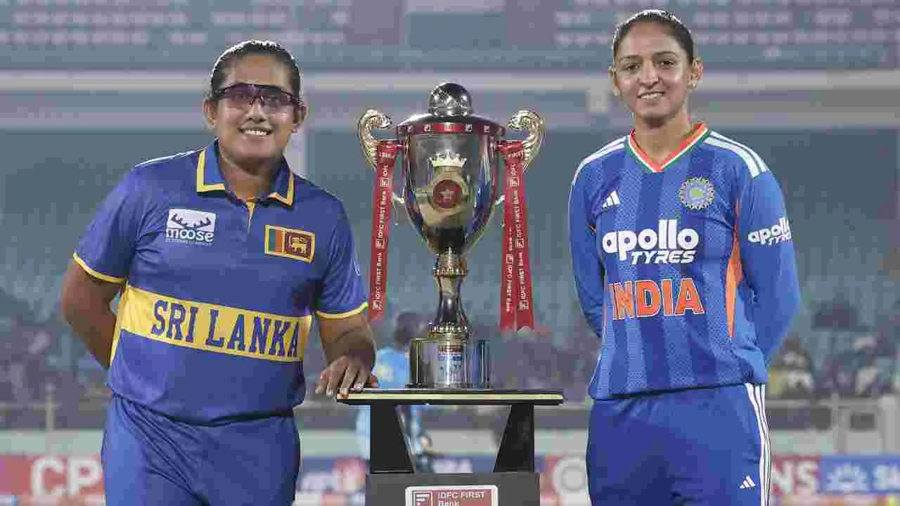 IndW Vs SLW: టాస్ గెలిచిన టీమిండియా.. బ్యాటింగ్ ఎవరిదంటే?