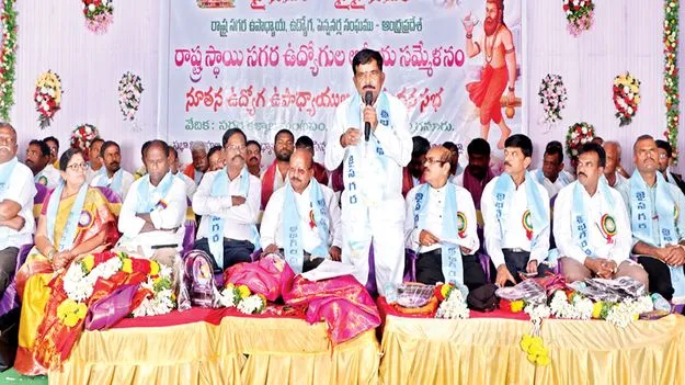 విద్యతోనే విలువ, గుర్తింపు