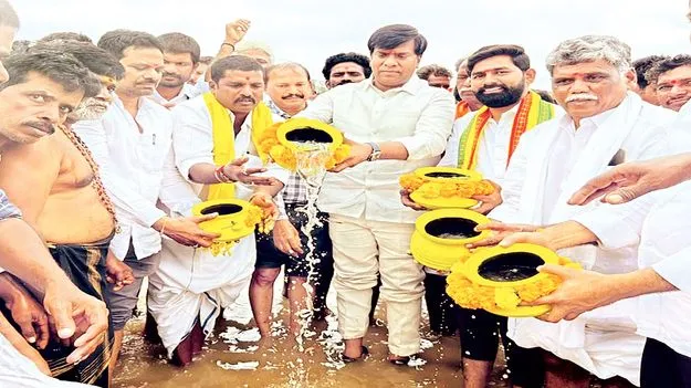 సాగునీరు అందించడమే లక్ష్యం