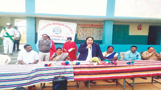 ర్యాగింగ్‌కు పాల్పడితే చర్యలు