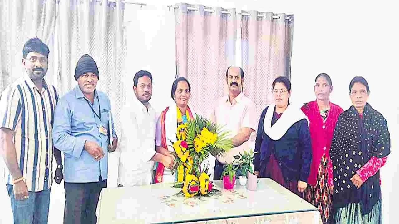 ఆపద్ధర్మ ఎంపీపీగా శకుంతల బాధ్యతల స్వీకరణ