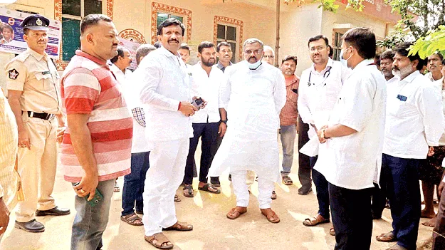 మెరుగైన వైద్యం అందించాలి 