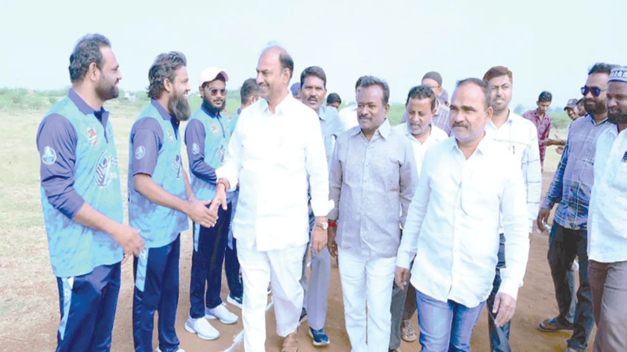 ప్రతిభతో జాతీయ క్రీడాకారులుగా ఎదగాలి