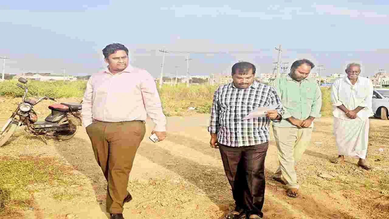 భూమిని ఆక్రమిస్తే కఠిన చర్యలు 