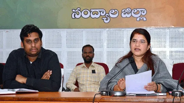  జిల్లా అభివృద్ధికి కృషి చేయాలి