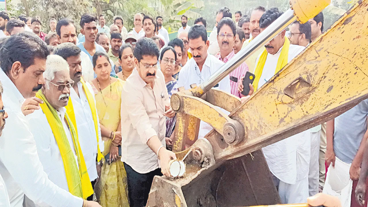 రూ.7.10 కోట్లతో అనపర్తి-బిక్కవోలు రోడ్డు అభివృద్ధి