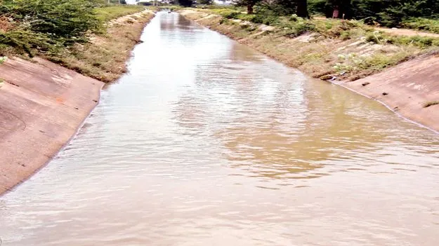 హెచ్‌ఎన్‌ఎస్‌ఎస్‌ నుంచి గాజులదిన్నెకు నీరు విడుదల 