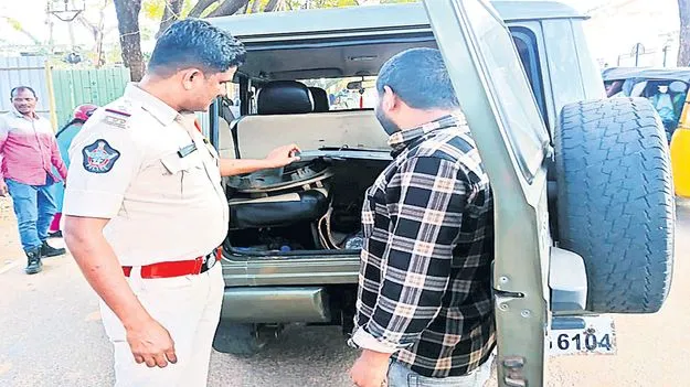 పోలీసులు అప్రమత్తం