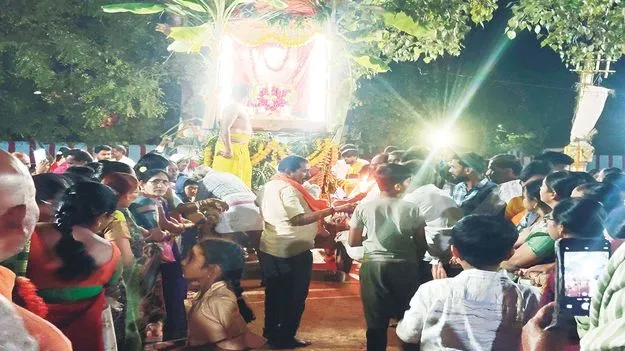 వైభవంగా రథోత్సవం