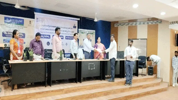 ‘మీ డబ్బు-మీ హక్కు’ను సద్వినియోగం చేసుకోవాలి