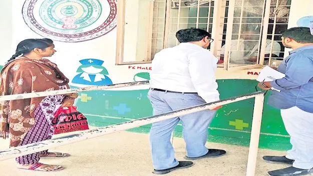 సామాన్యుడిలా ఆస్పత్రి సందర్శన