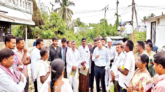 ఉద్యాన, వాణిజ్య పంటలపై దృష్టి సారించాలి 