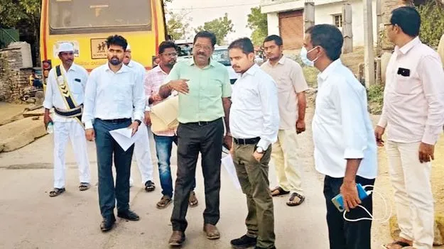 పరిశ్రమల ఏర్పాటుకు రైతులు సహకరించాలి