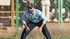 Vijay Hazare Trophy: ముంబై టార్గెట్ 237.. హిట్‌మ్యాన్ నిలబడతాడా?