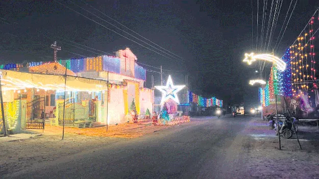 క్రిస్మ్‌సకు ముస్తాబైన చర్చీలు