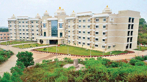 నేడు బీఆర్‌ఏయూలో పరిపాలనా భవనం ప్రారంభం