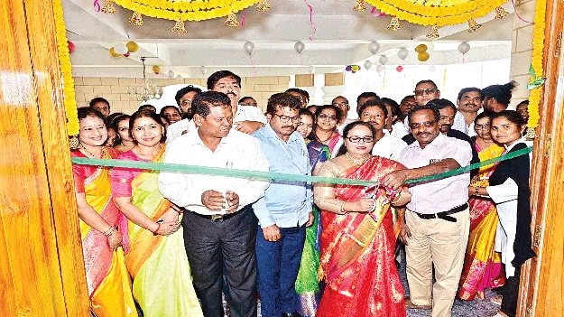  Ambedkar University: ఎందుకు రాలేదో మరి!