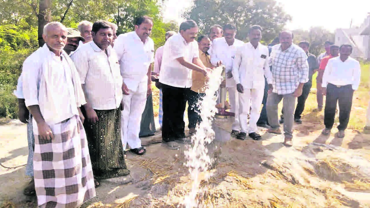 EX MINISTER PALLE: కూటమి అభ్యర్థుల గెలుపునకు కృషి చేయండి