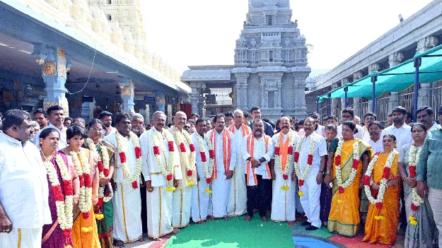 వరసిద్ధుడి ఆలయ చైర్మన్‌గా సురేంద్రబాబు 