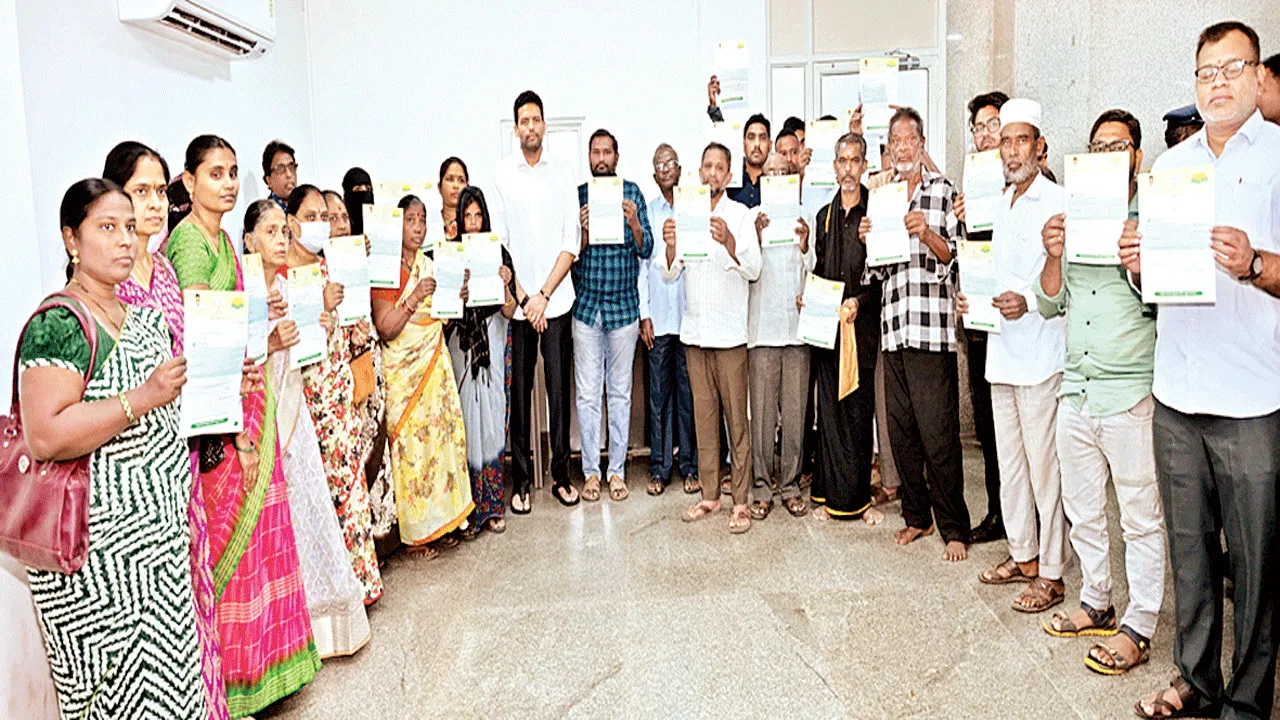 సీఎం రీలీఫ్‌ ఫండ్‌తో ఆదుకుంటున్నాం