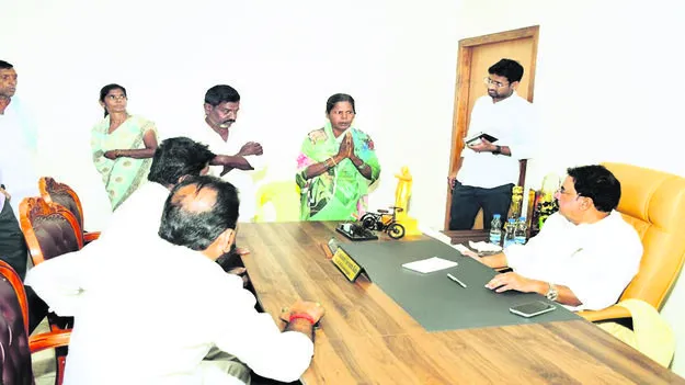 MLA AMILINENI:  రైతులకు అండగా ఉంటాం