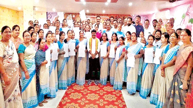 ఉత్తమ సేవలు అందించాలి: మామిడి 