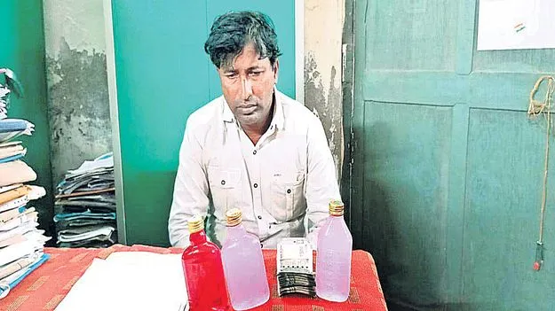 ఏసీబీ వలలో మారేడుపూడి వీఆర్వో