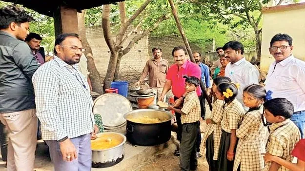 జిల్లాలోనే ఆదర్శం