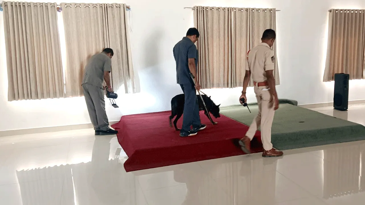 తిరుపతిలో మరో హోటల్‌కు బాంబు బెదిరింపు