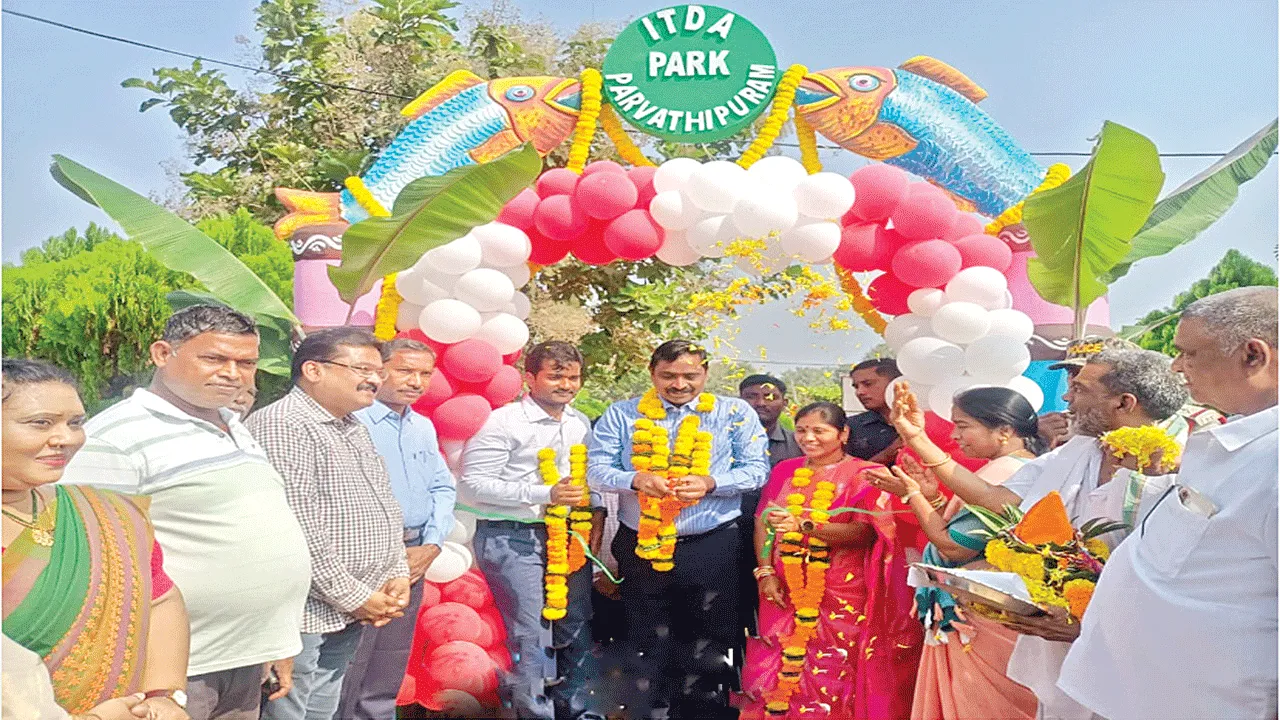 పర్యాటక కేంద్రంగా తోటపల్లి 