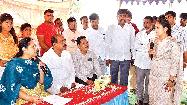 పల్లె పండుగతో గ్రామాభివృద్ధి