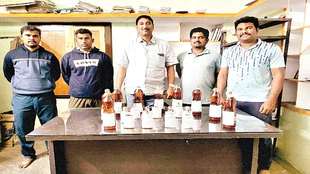 కల్తీ మద్యం స్వాధీనం