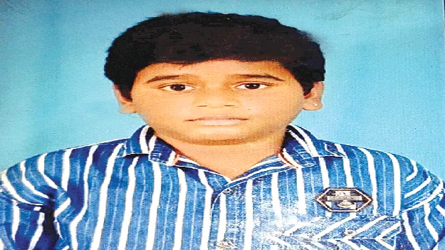 సెలవులకు వెళ్లి తిరిగి వస్తూ..