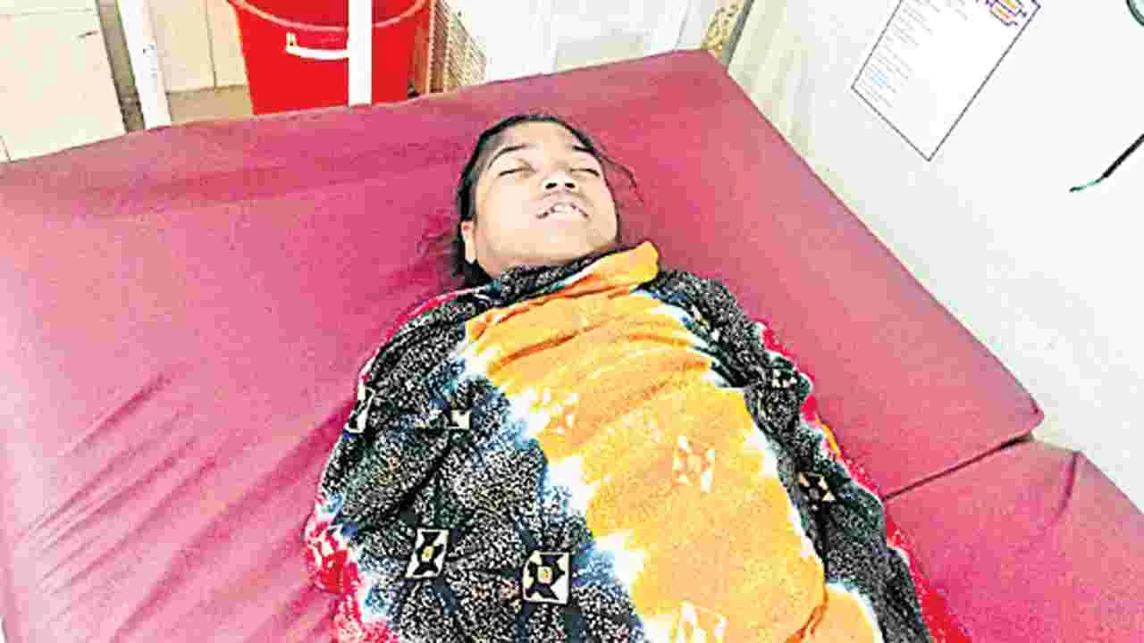 అనారోగ్యంతో ఆశ్రమ విద్యార్థిని మృతి