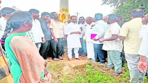 MLA: సమస్యను పరిష్కరిస్తాం	