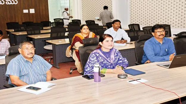 విద్యార్థులకు ముస్తాబు కిట్లు