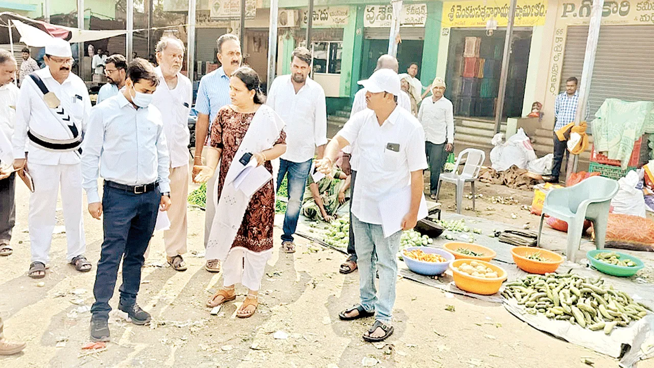 రైతులను కష్టపెట్టొద్దు