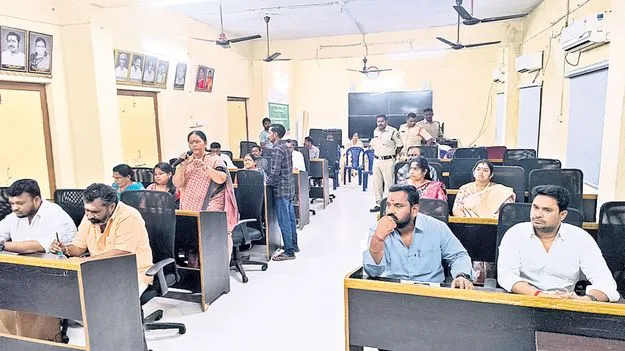 ఆదాయం రూ.34,34,43,000