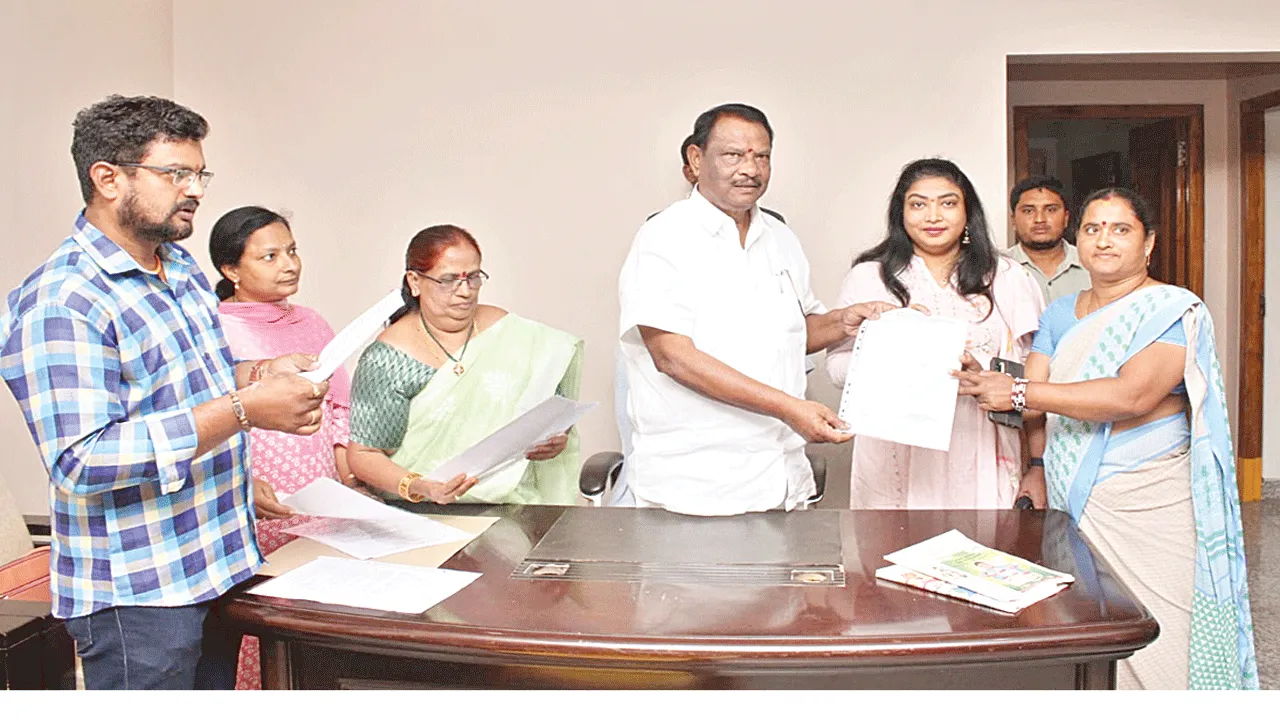 టీడీపీతోనే అంగన్‌వాడీలకు న్యాయం: బగ్గు