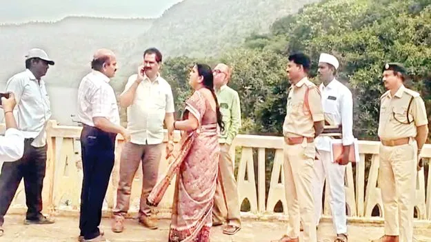 రాక్‌ లాకింగ్‌ సిస్టమ్‌ ఏర్పాటుకు ప్రణాళికలు