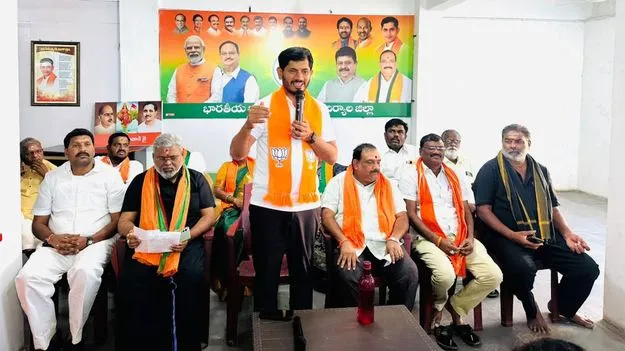 కేంద్ర ప్రభుత్వ నిధులతోనే గ్రామాల అభివృద్ధి 