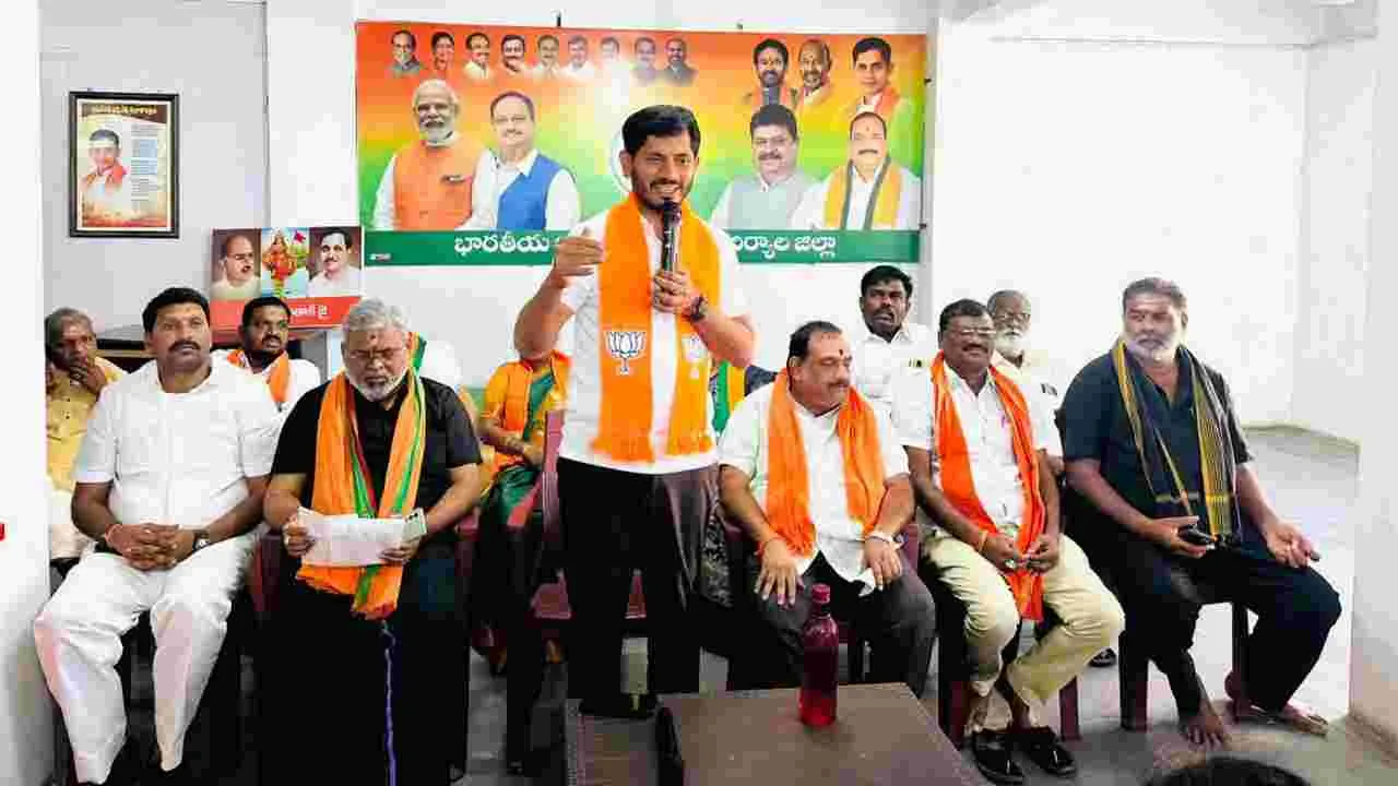 కేంద్ర ప్రభుత్వ నిధులతోనే గ్రామాల అభివృద్ధి