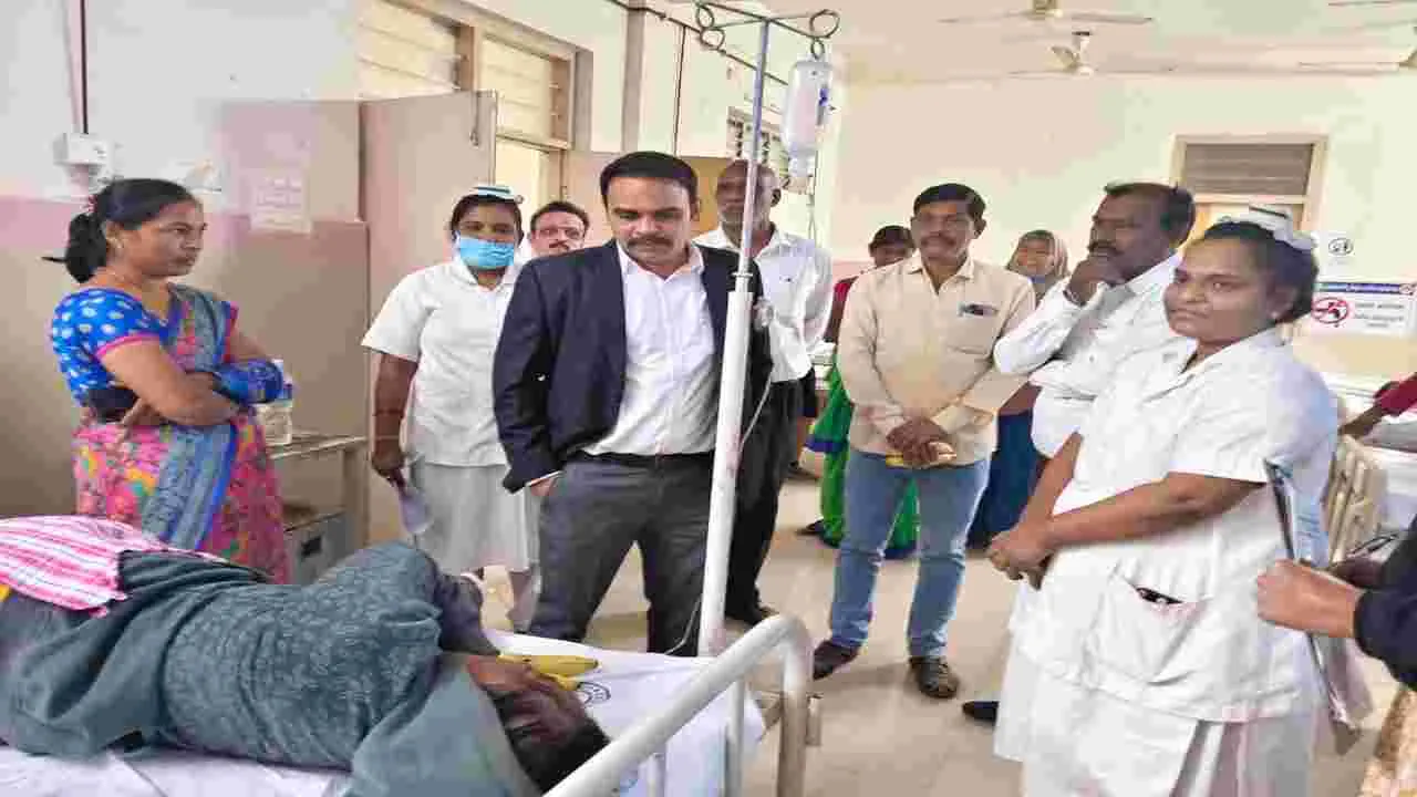 Peddapalli:  ప్రభుత్వాసుపత్రి సేవలను వినియోగించుకోవాలి