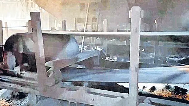 రన్నింగ్‌లో కన్వేయర్‌ బెల్ట్‌ను కట్‌ చేయగలరా?